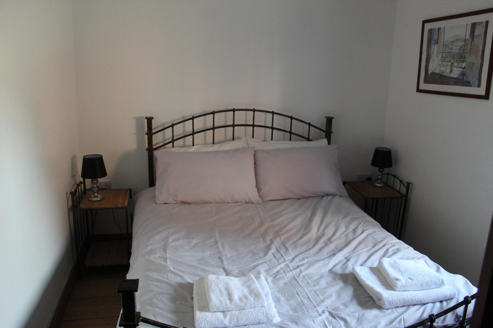 Parkfields Barns Self Catering Accommodation บักกิงแฮม ภายนอก รูปภาพ
