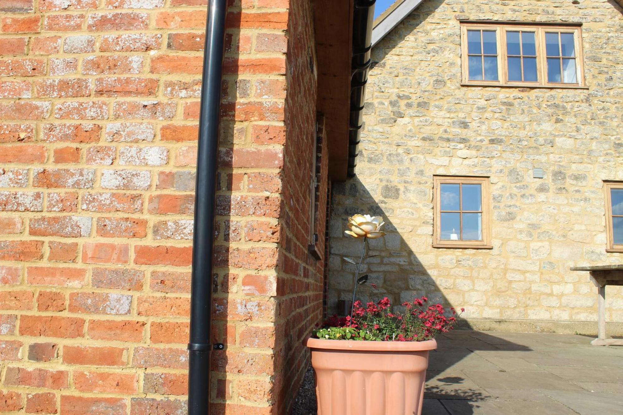 Parkfields Barns Self Catering Accommodation บักกิงแฮม ภายนอก รูปภาพ