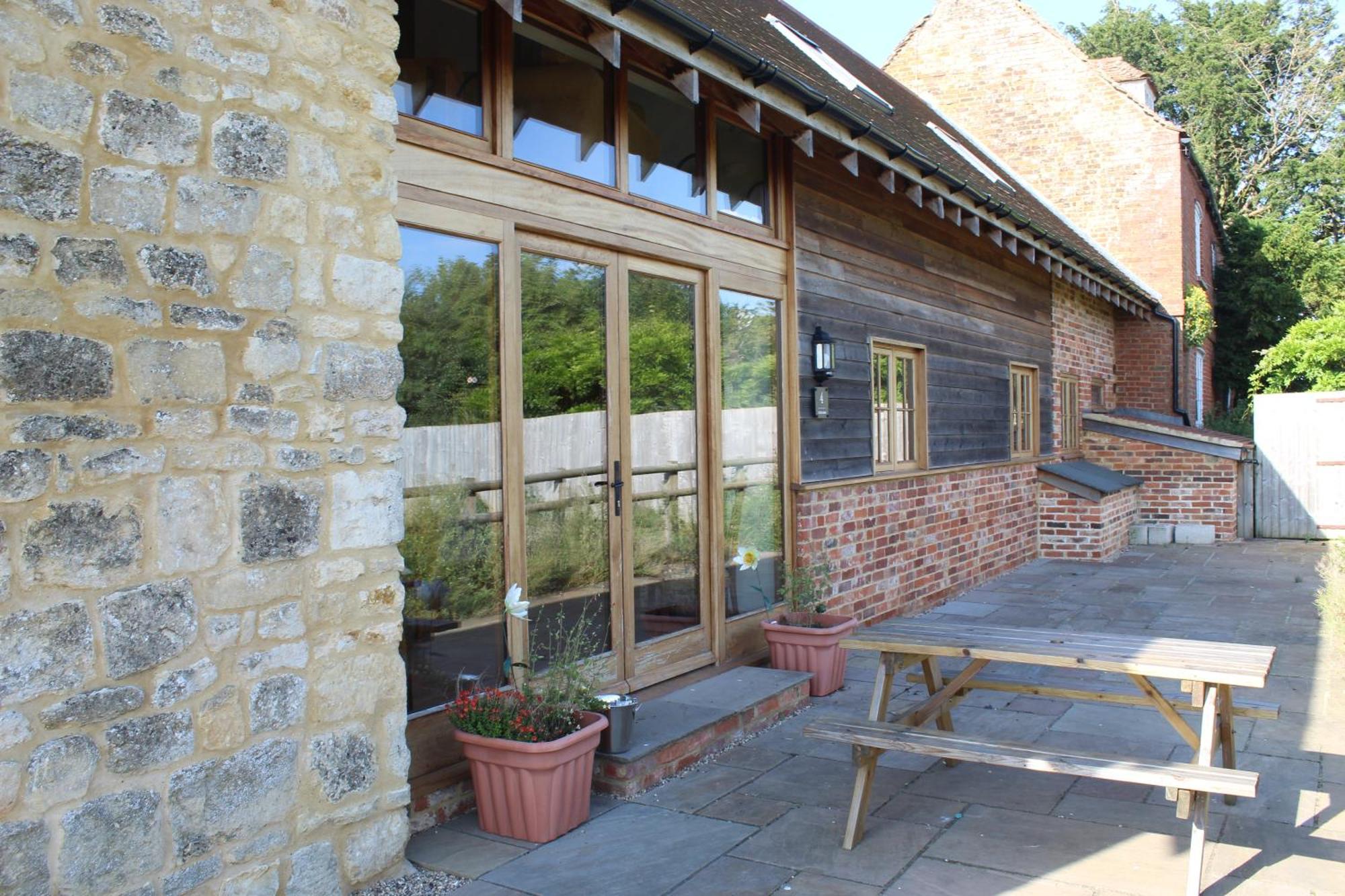 Parkfields Barns Self Catering Accommodation บักกิงแฮม ภายนอก รูปภาพ