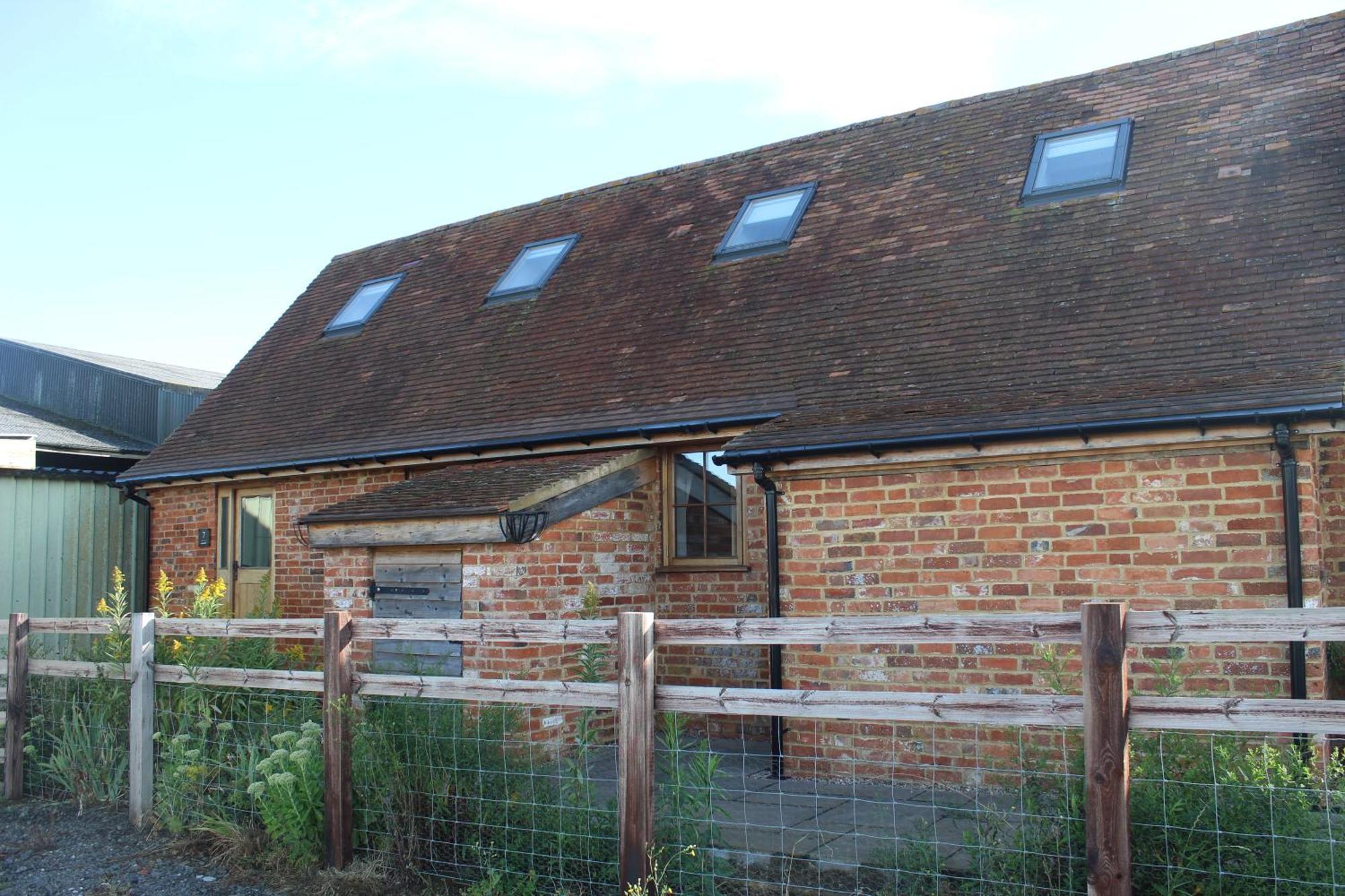 Parkfields Barns Self Catering Accommodation บักกิงแฮม ภายนอก รูปภาพ