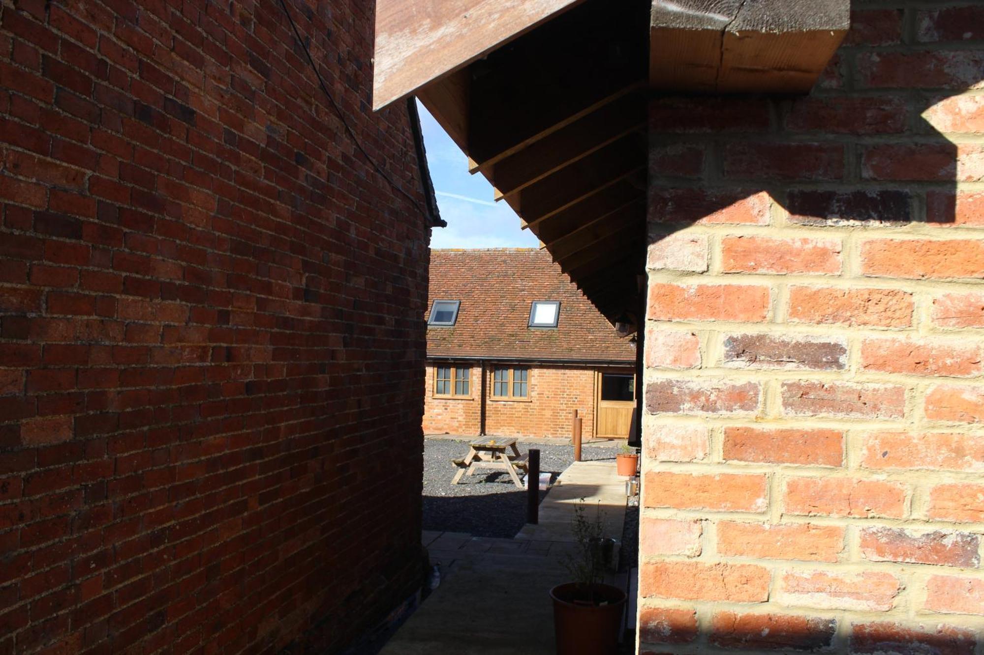 Parkfields Barns Self Catering Accommodation บักกิงแฮม ภายนอก รูปภาพ